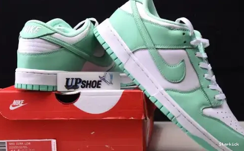 DD1503-105 Glow (W) Low Green Nike Dunk 0704